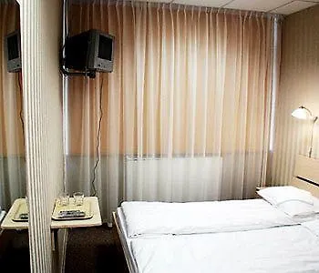 Eurohotel Hostel *